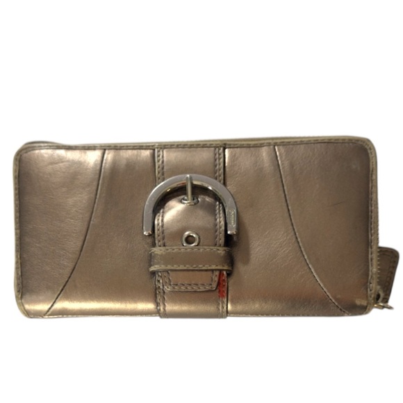 Vintage Coach Soho women’s wallet metallic gold leather w/buckle Pre-owned - Picture 1 of 9